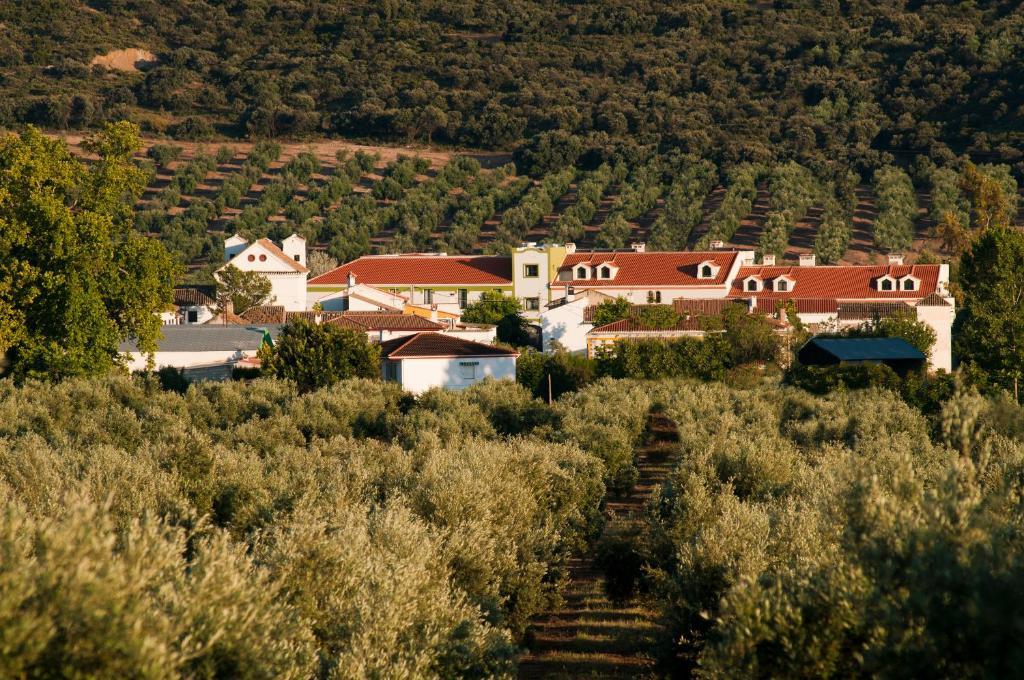 Hotel Amalurra Granada Caparacena Zewnętrze zdjęcie